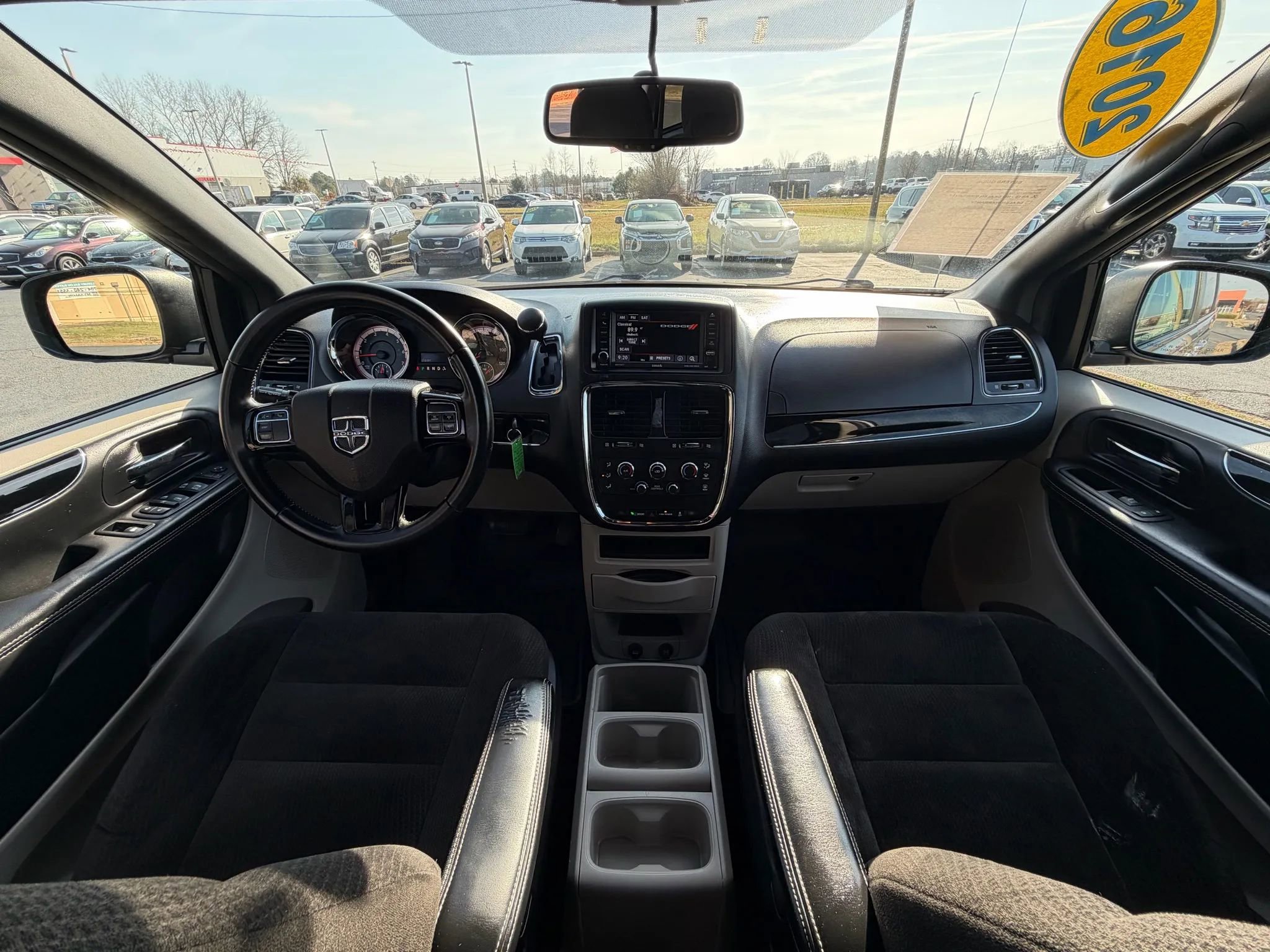 Used 2016 Dodge Grand Caravan SE image 17