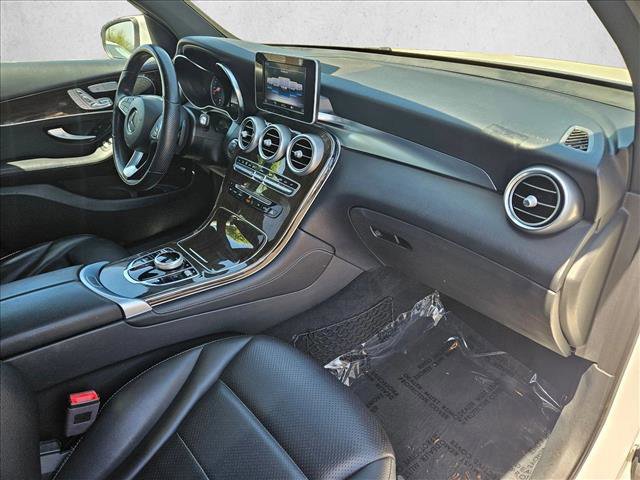 Used 2019 Mercedes-Benz GLC 300 image 22
