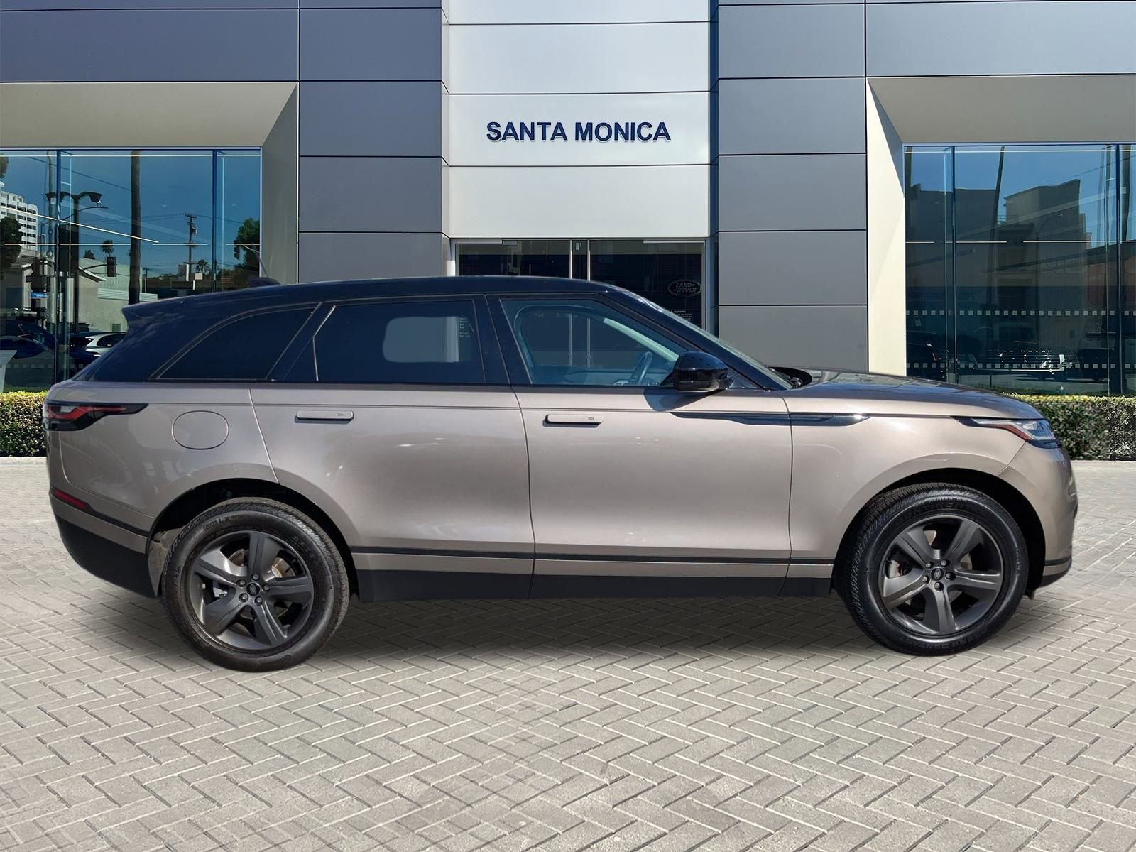 Used 2023 Land Rover Range Rover Velar S image 4