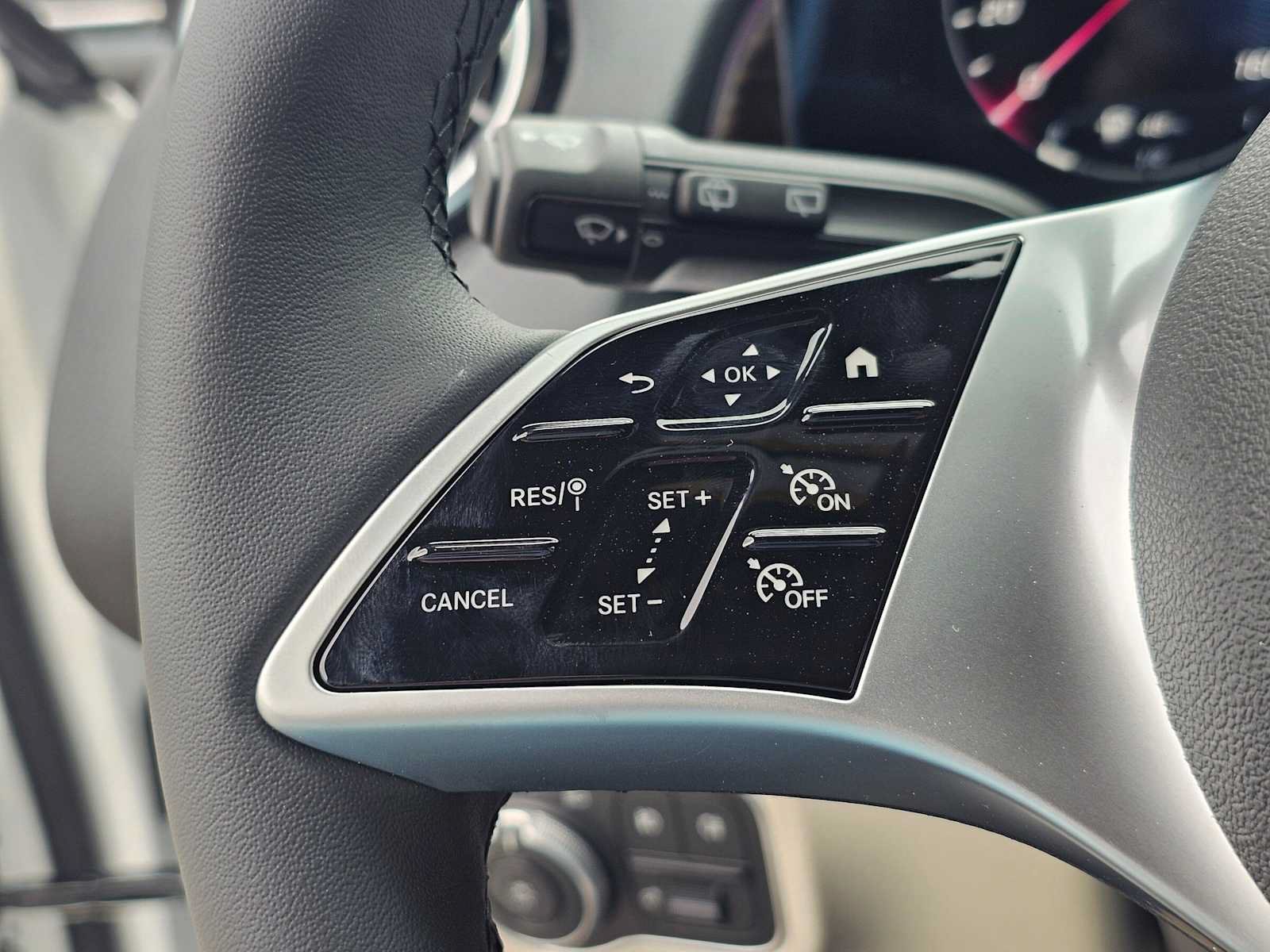 New 2026 Mercedes-Benz GLB 250 image 27