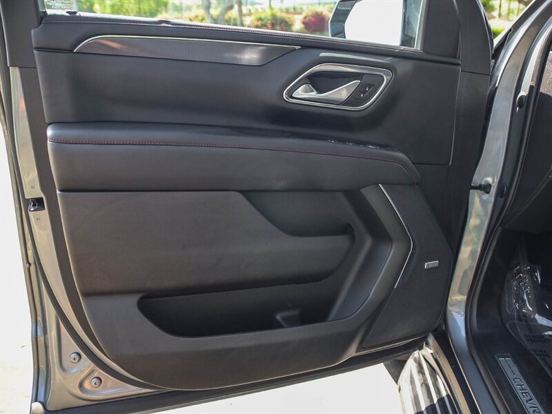 Used 2022 Chevrolet Tahoe RST w/ Luxury Package AWD/4WD image 28