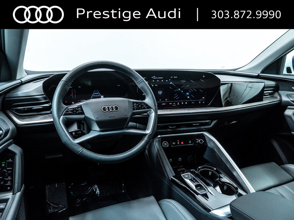 Used 2025 Audi Q5 Premium Plus w/ Premium Plus AWD/4WD image 5