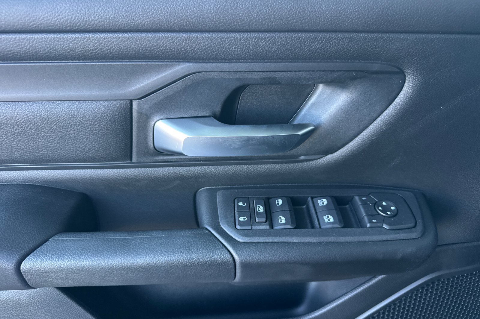 New 2026 RAM 1500 Express AWD/4WD image 10
