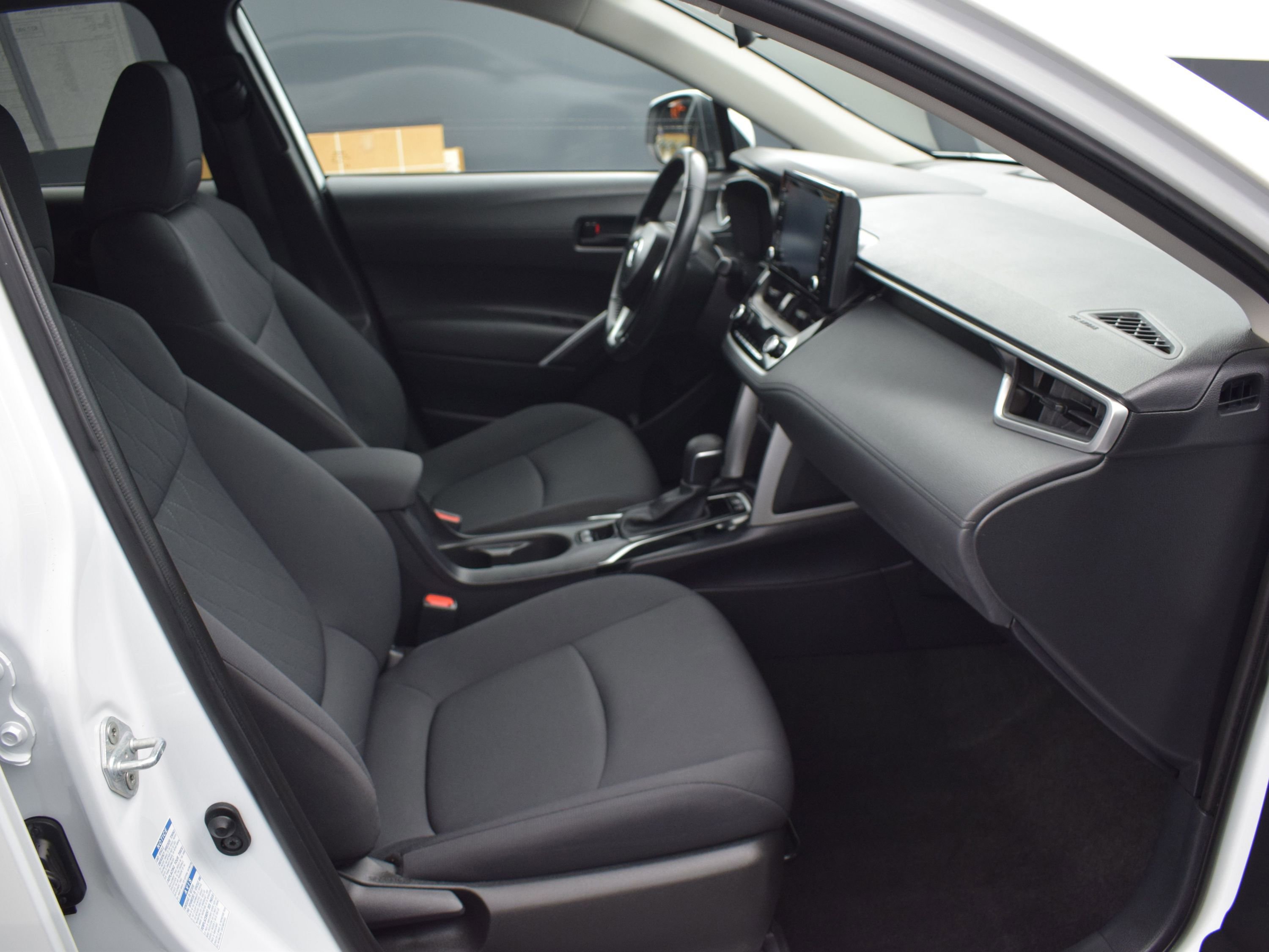 Used 2022 Toyota Corolla Cross LE w/ Black Badges Package (TMS) image 10