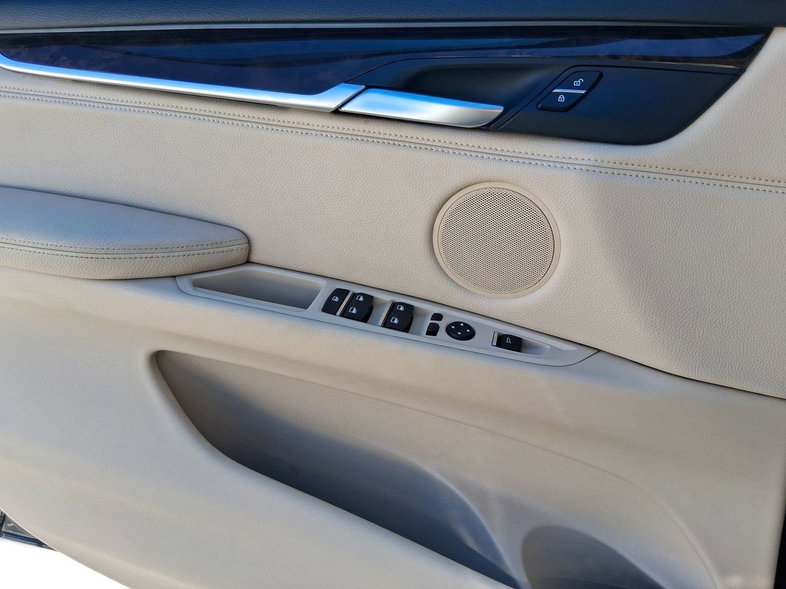 Used 2014 BMW X5 xDrive35i image 12