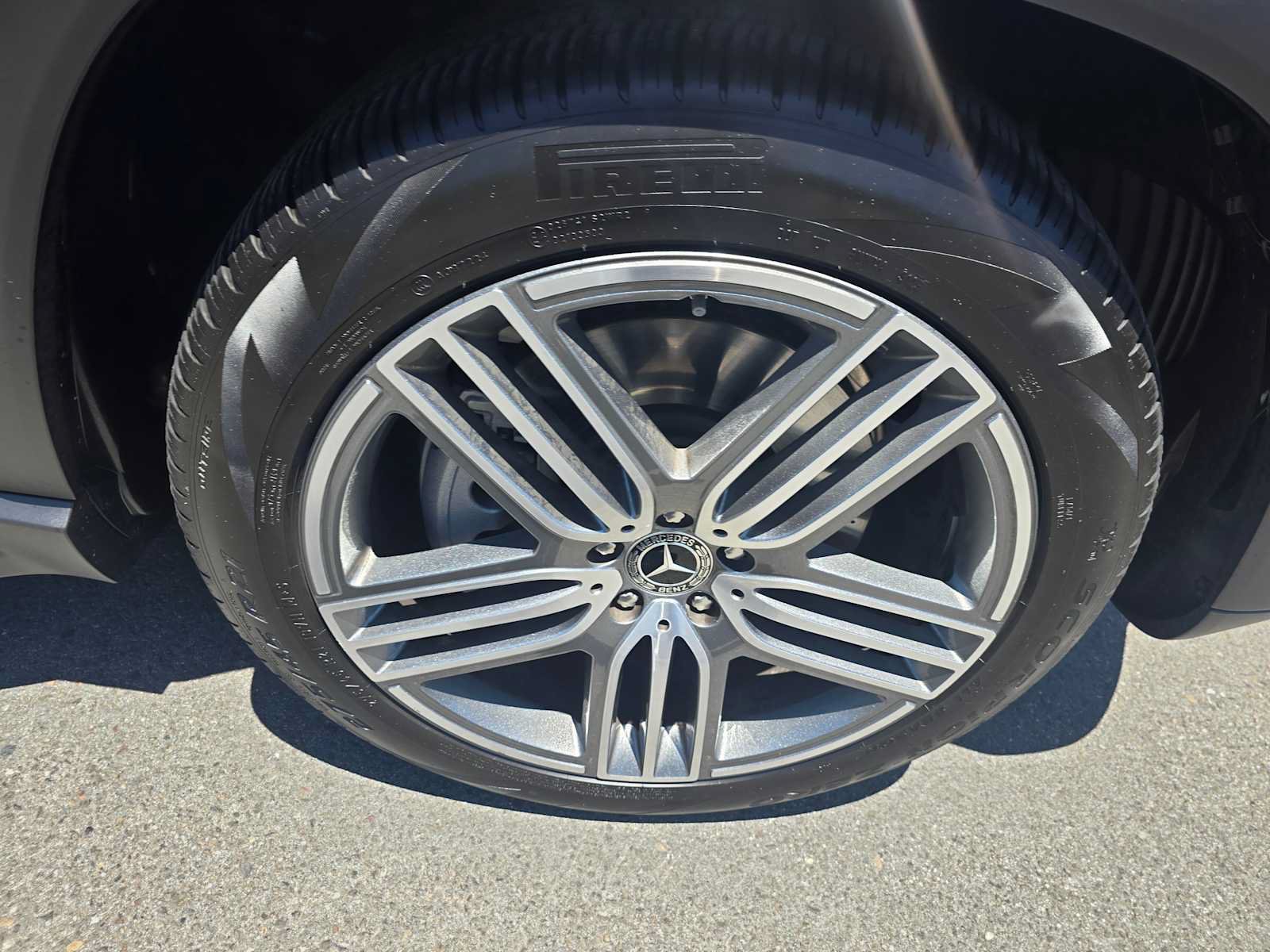 Certified 2026 Mercedes-Benz GLS 450 4MATIC image 9