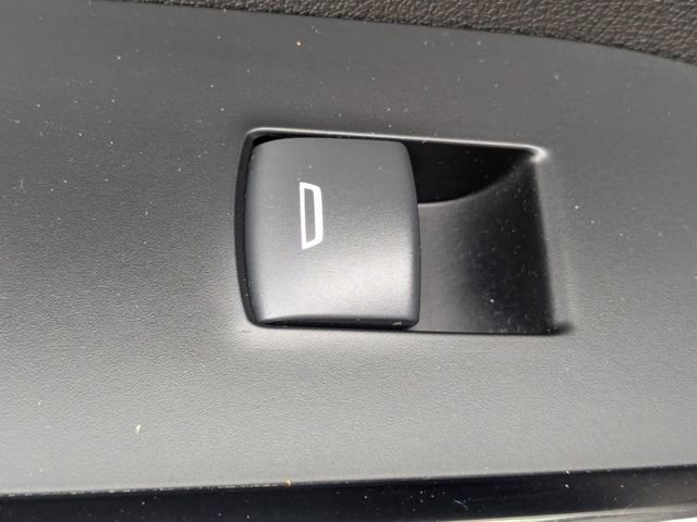 Used 2023 GMC Sierra 1500 AT4 w/ Technology Package AWD/4WD image 25
