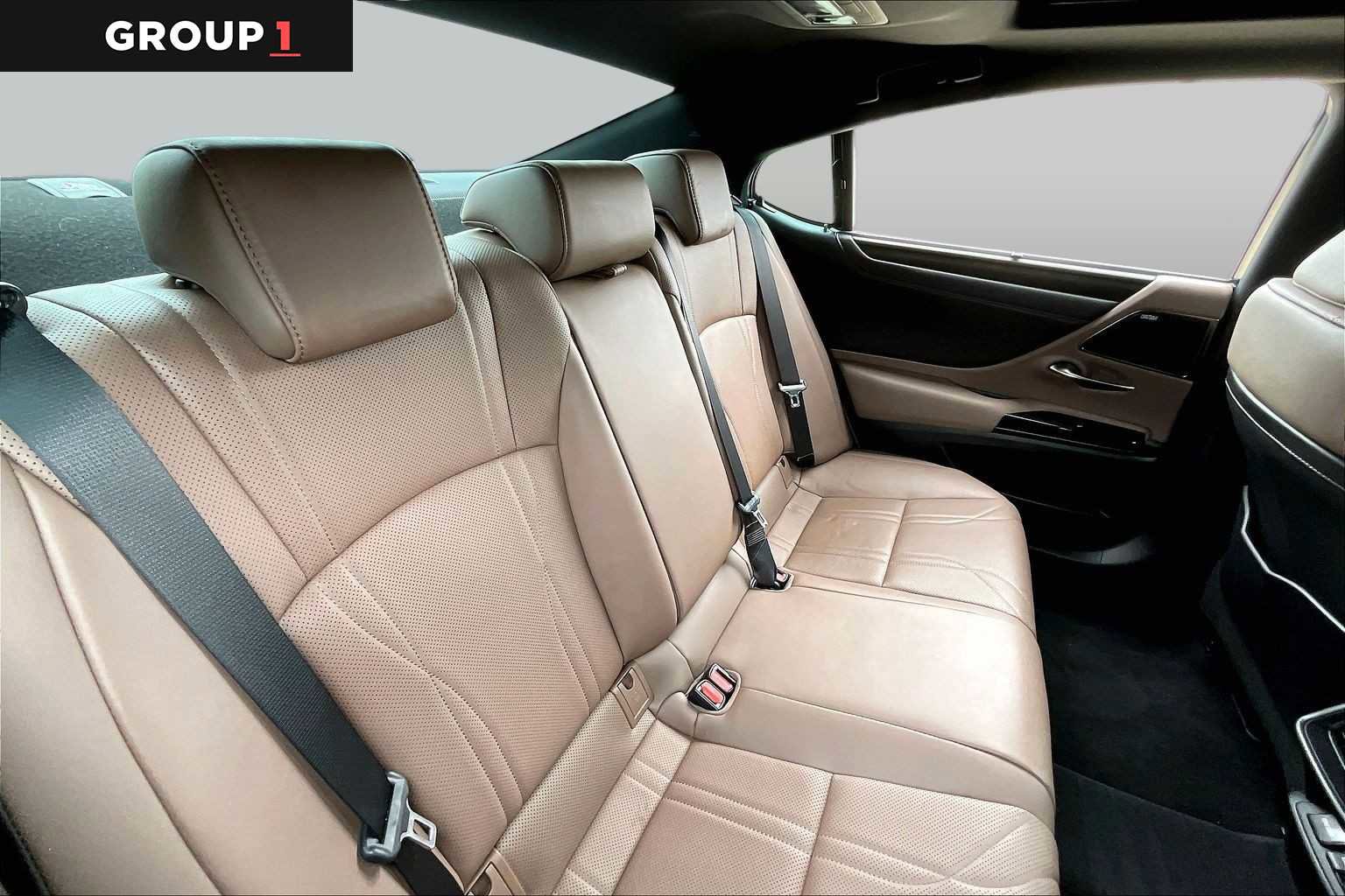 Used 2023 Lexus ES 350 Ultra Luxury w/ Accessory Package (Z2) FWD image 27