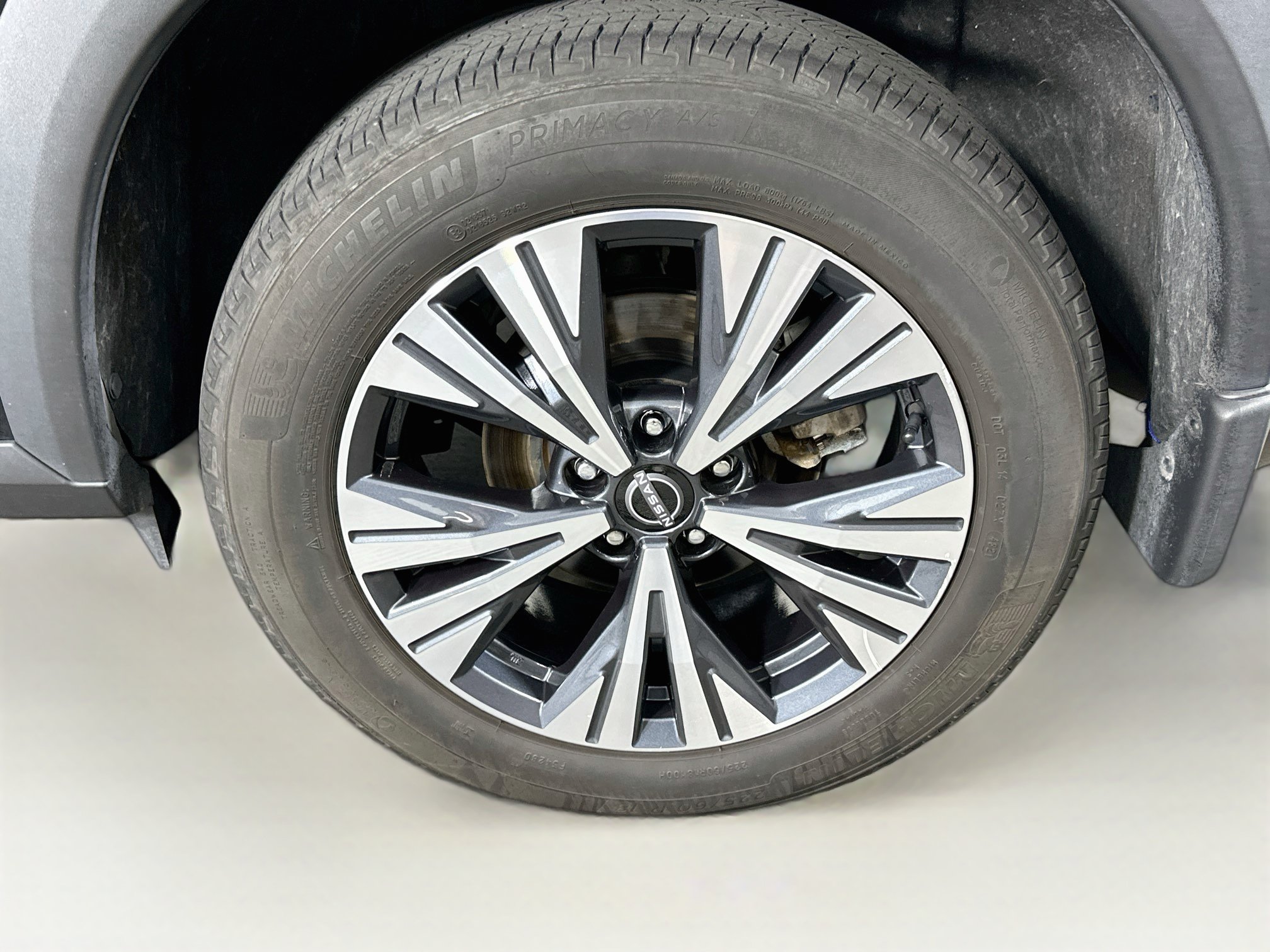 Used 2023 Nissan Rogue SV AWD/4WD image 11