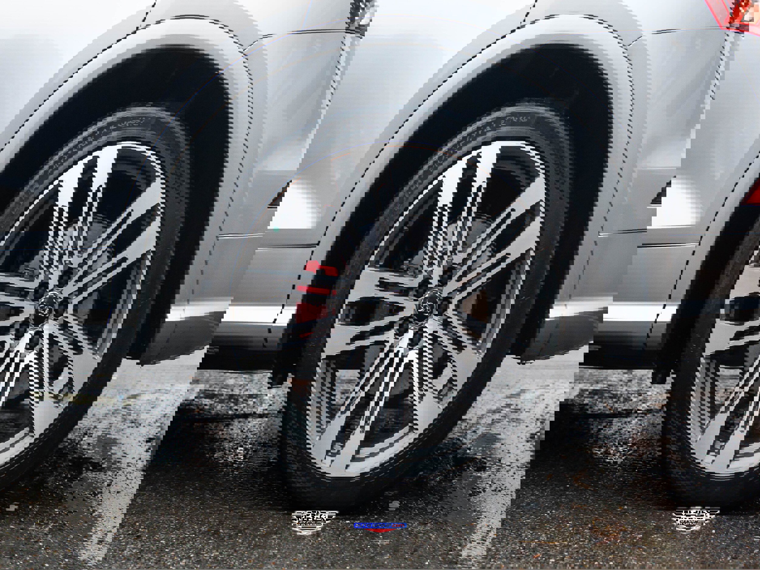 Used 2018 Audi SQ5 Prestige w/ Prestige Package image 12