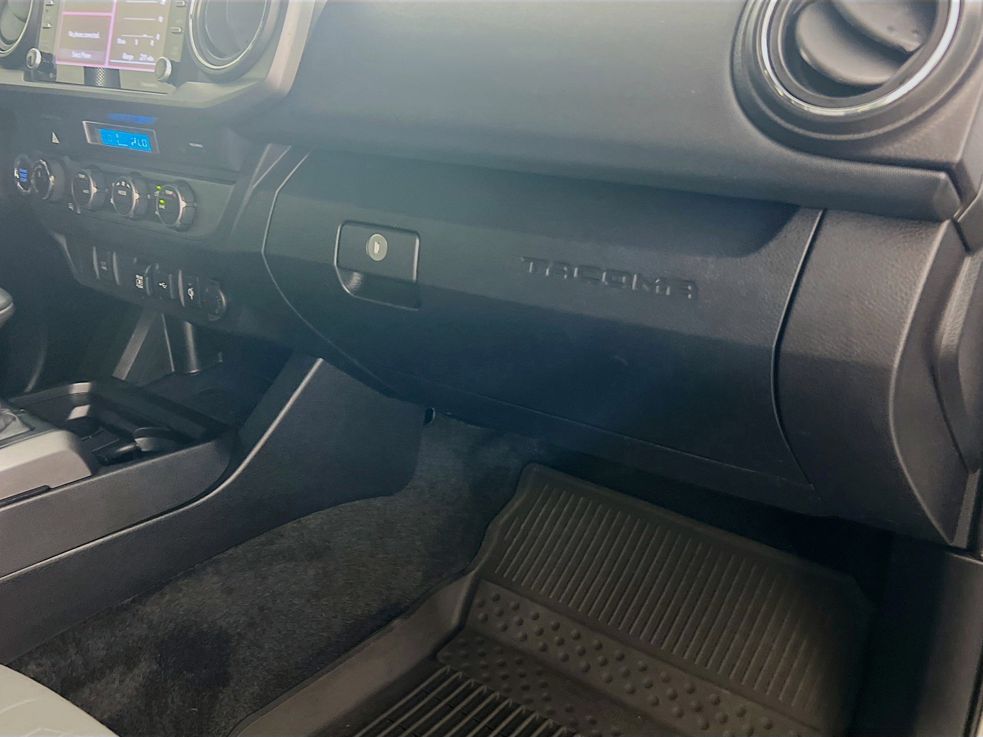 Used 2021 Toyota Tacoma TRD Off-Road image 35