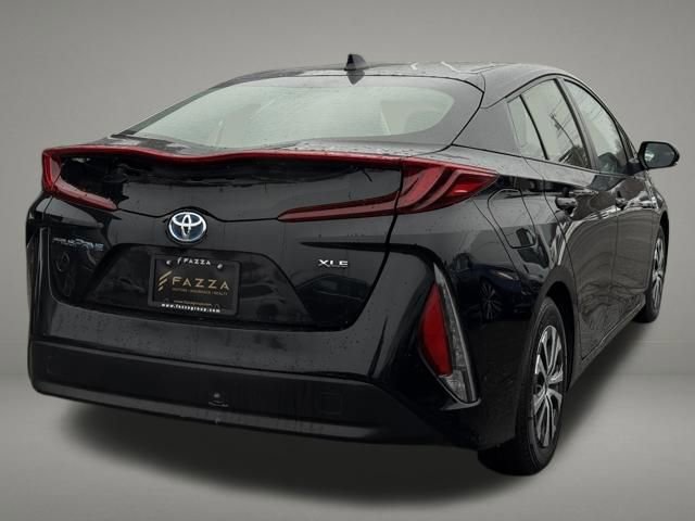 Used 2021 Toyota Prius Prime XLE w/ Carpet Mat Package (TMS) FWD image 5