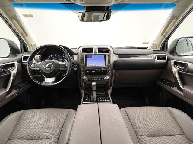 Certified 2020 Lexus GX 460 Premium w/ Premium Package AWD/4WD image 24