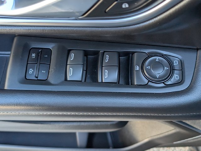 Used 2021 Chevrolet Tahoe Z71 AWD/4WD image 17