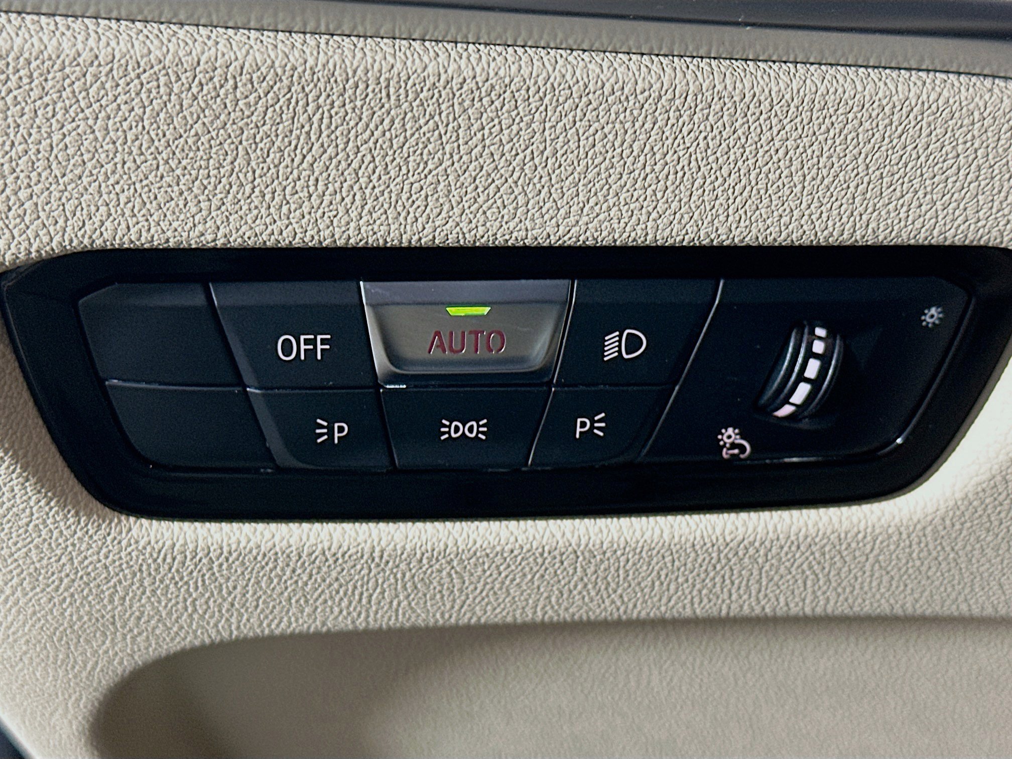 Used 2025 BMW 330i 330i image 17