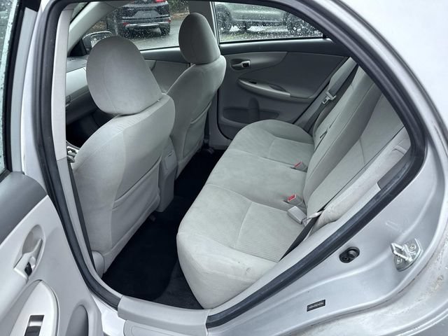 Used 2010 Toyota Corolla LE FWD image 16