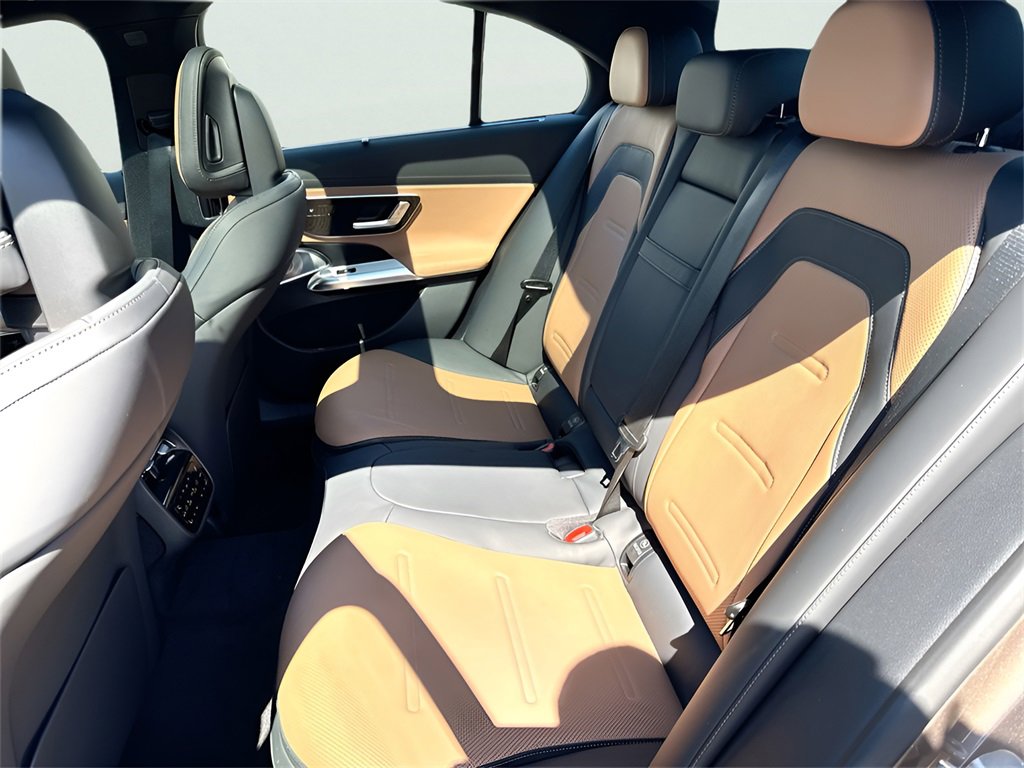 New 2026 Mercedes-Benz E 53 AMG e 4MATIC Sedan image 23