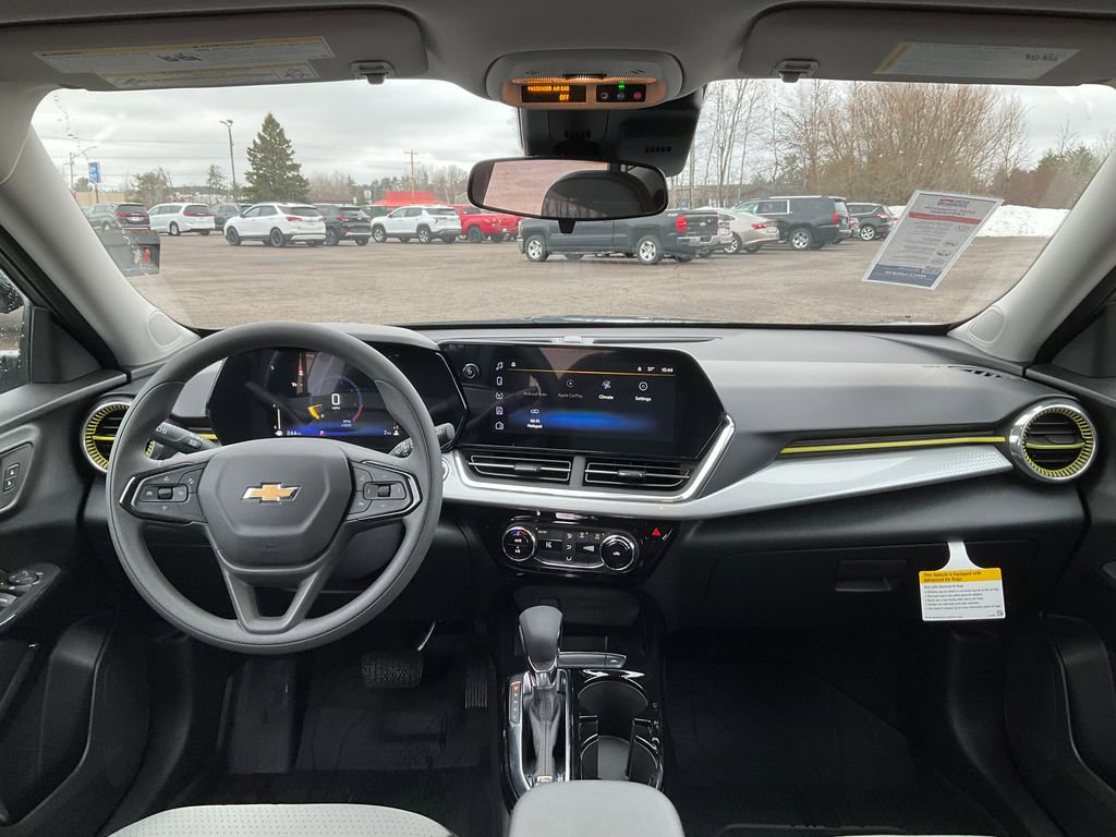 New 2026 Chevrolet Trax LT FWD image 3