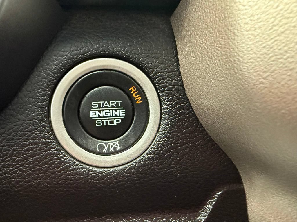 Used 2023 RAM 2500 Laramie AWD/4WD image 43