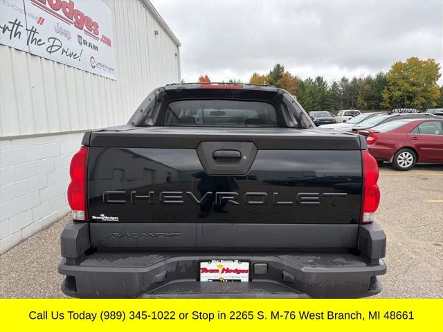 Used 2003 Chevrolet Avalanche 4x4 w/ Suspension Package, Off-Road image 11