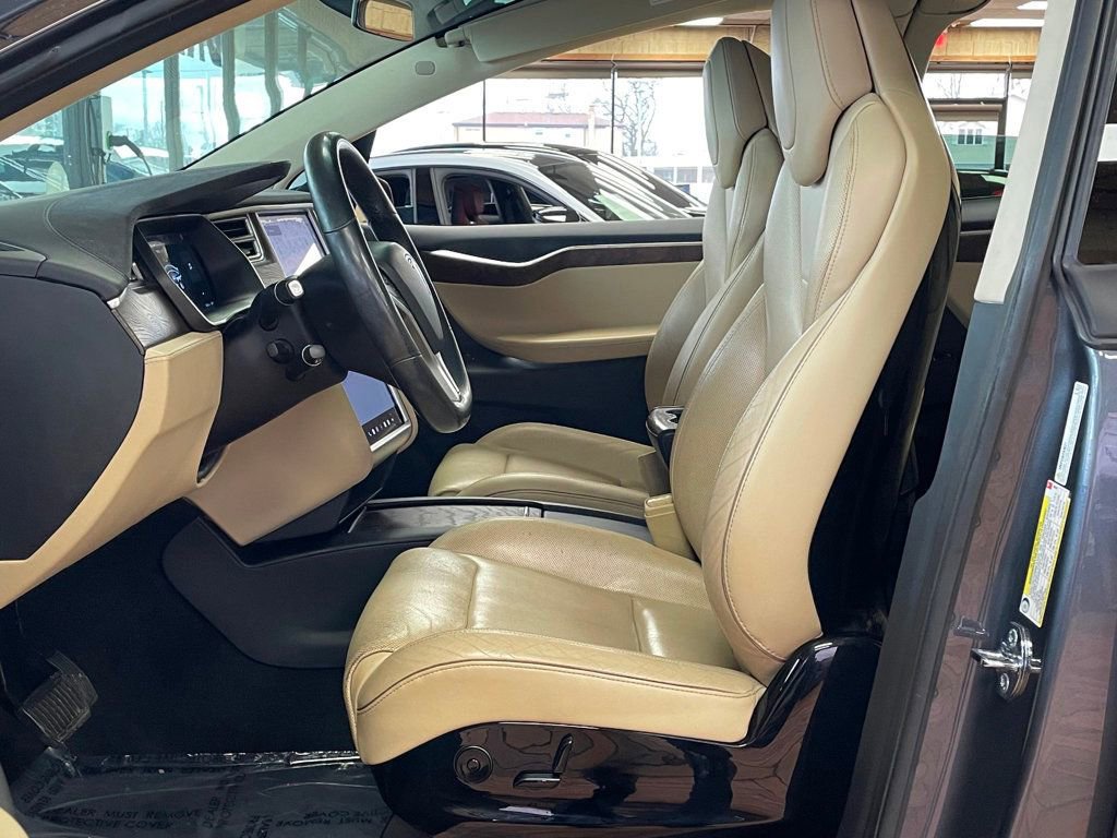 Used 2016 Tesla Model X 90D image 12
