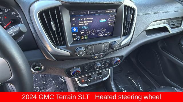 Used 2024 GMC Terrain SLT AWD/4WD image 15