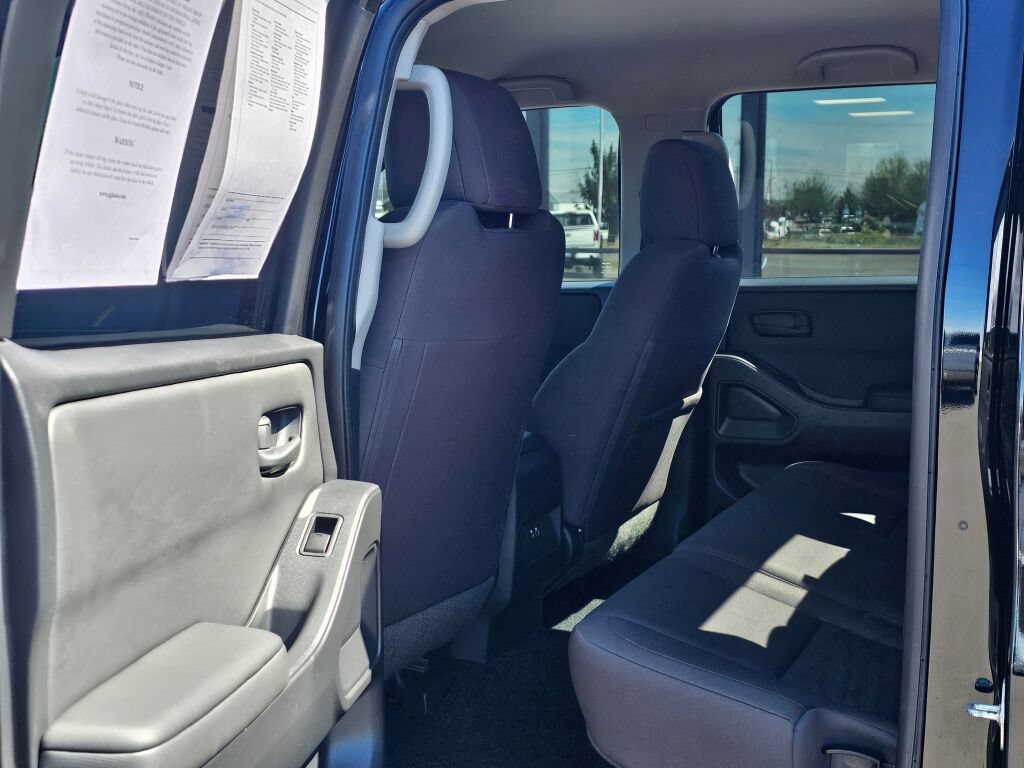 Used 2022 Nissan Frontier S AWD/4WD image 13