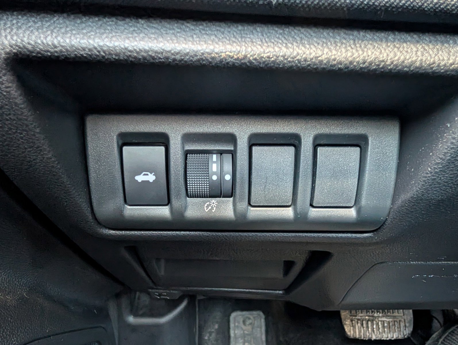 Certified 2025 Subaru Legacy Premium image 29