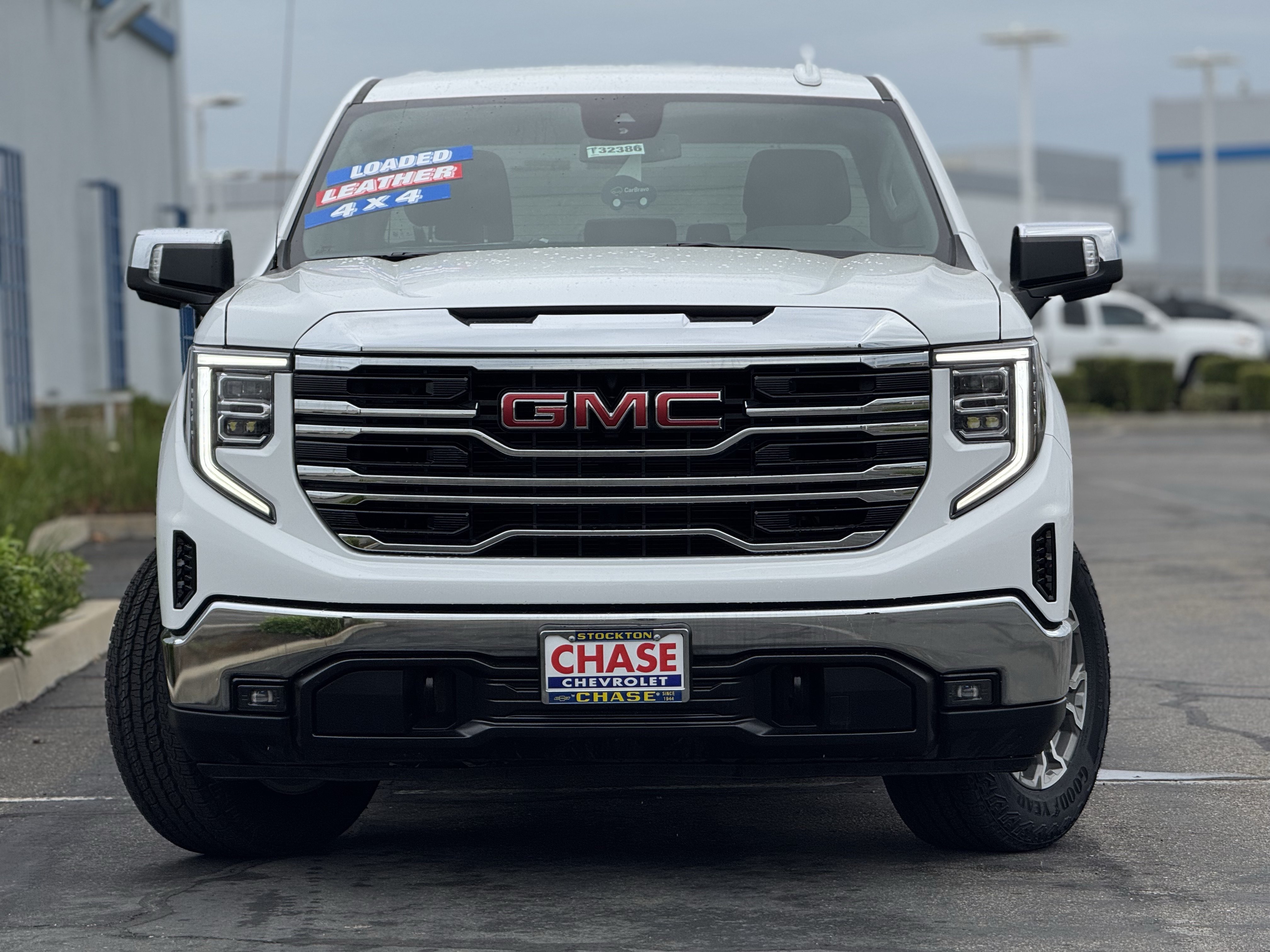 Certified 2025 GMC Sierra 1500 SLT AWD/4WD image 2