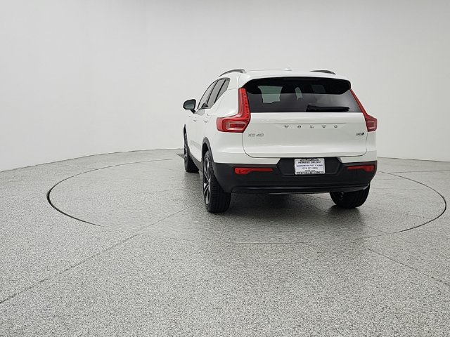 Certified 2025 Volvo XC40 B5 Ultra AWD/4WD image 6