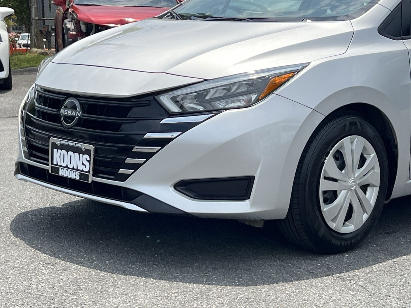 Used 2025 Nissan Versa S FWD image 27