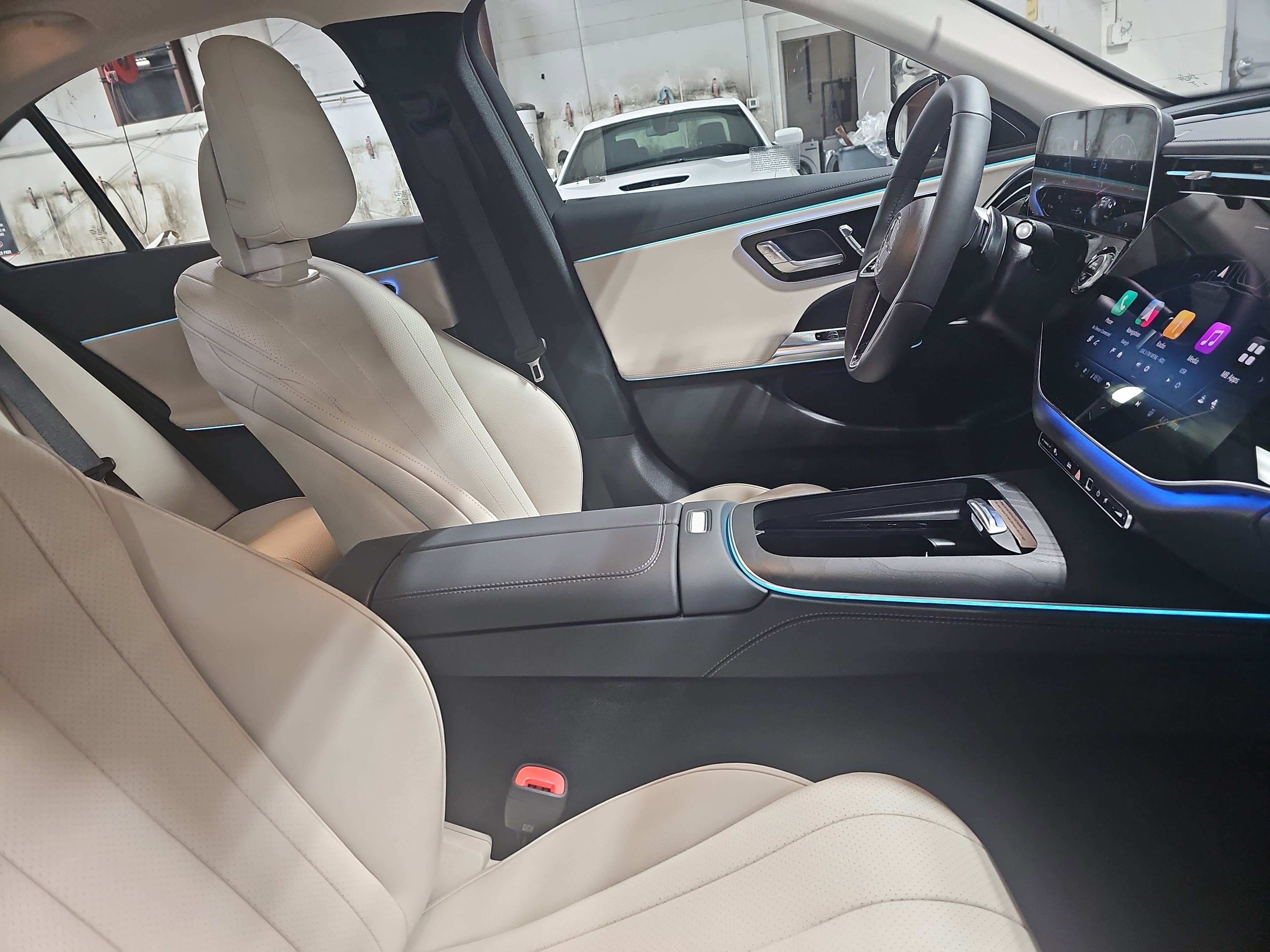 New 2026 Mercedes-Benz E 350 4MATIC Sedan image 10