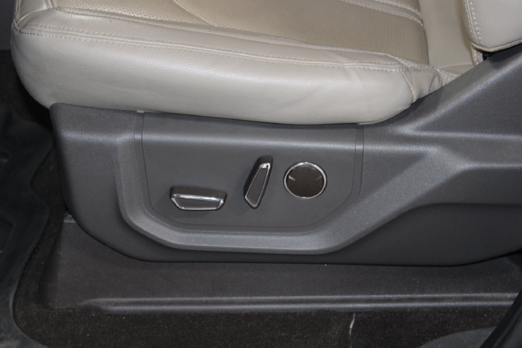 Used 2021 Ford Expedition Limited AWD/4WD image 22