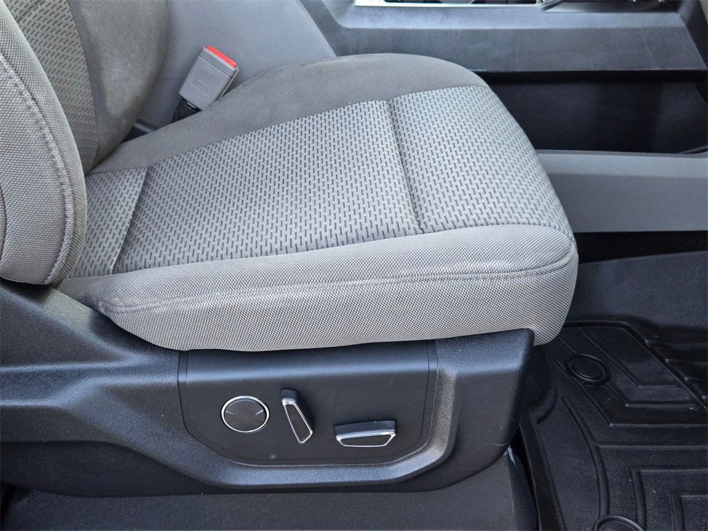 Used 2018 Ford F150 XLT w/ Equipment Group 302A Luxury image 26