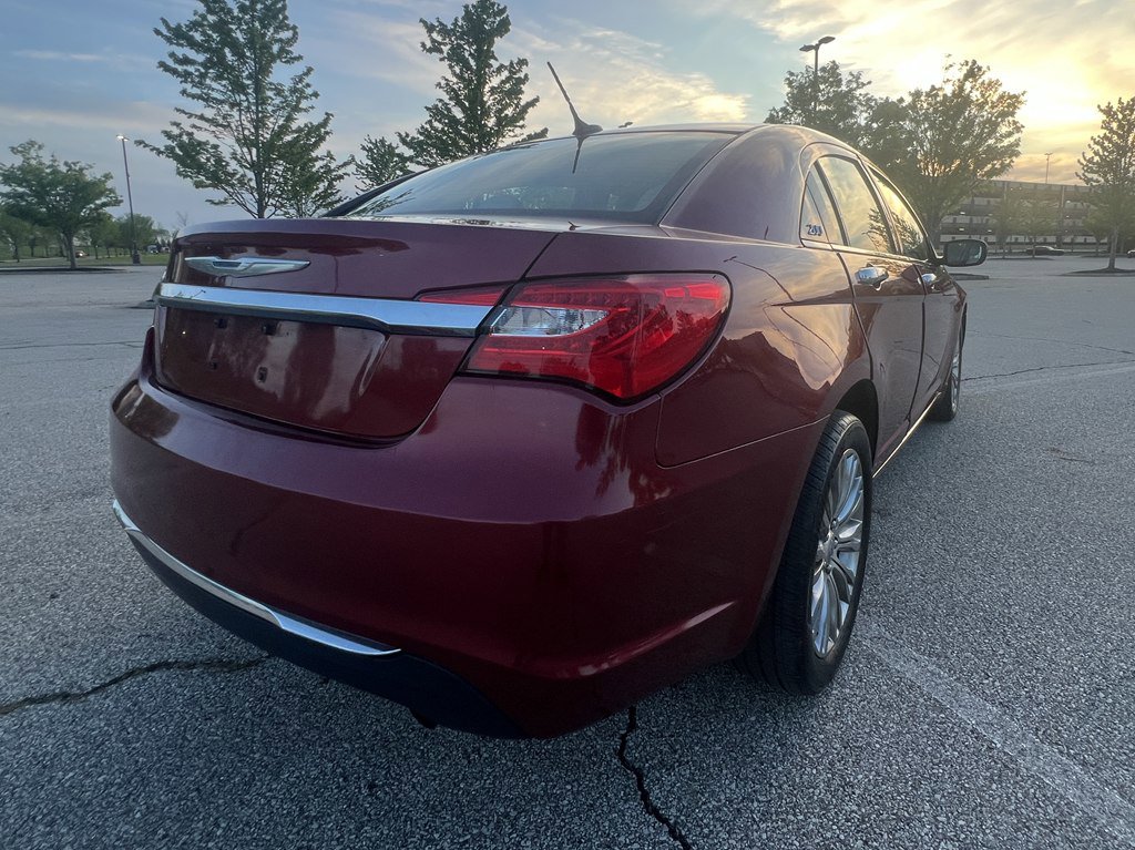 Used 2012 Chrysler 200 Limited FWD image 5