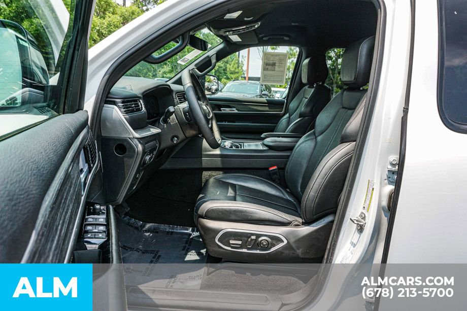 Used 2023 Jeep Wagoneer Series II image 19