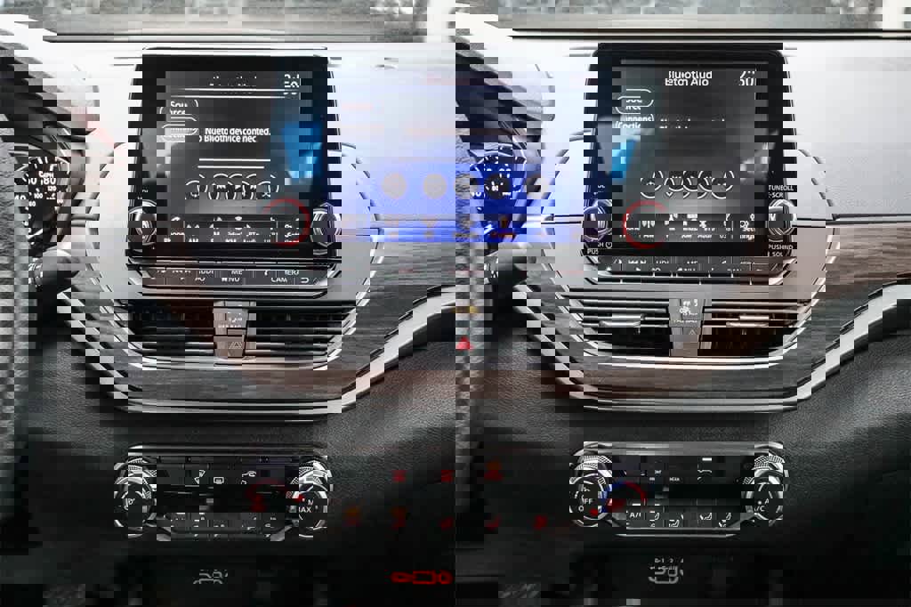 Used 2024 Nissan Altima 2.5 SV image 12