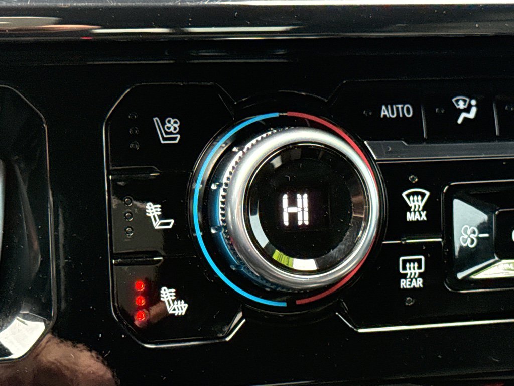 Used 2024 GMC Sierra 1500 AT4 w/ Technology Package image 45