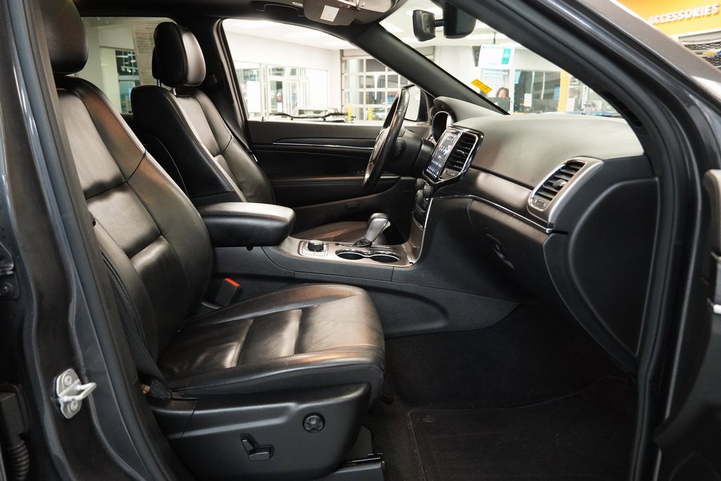 Used 2020 Jeep Grand Cherokee Limited image 35