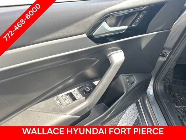 Used 2021 Volkswagen Jetta R-Line w/ R-Line Cold Weather Package image 18