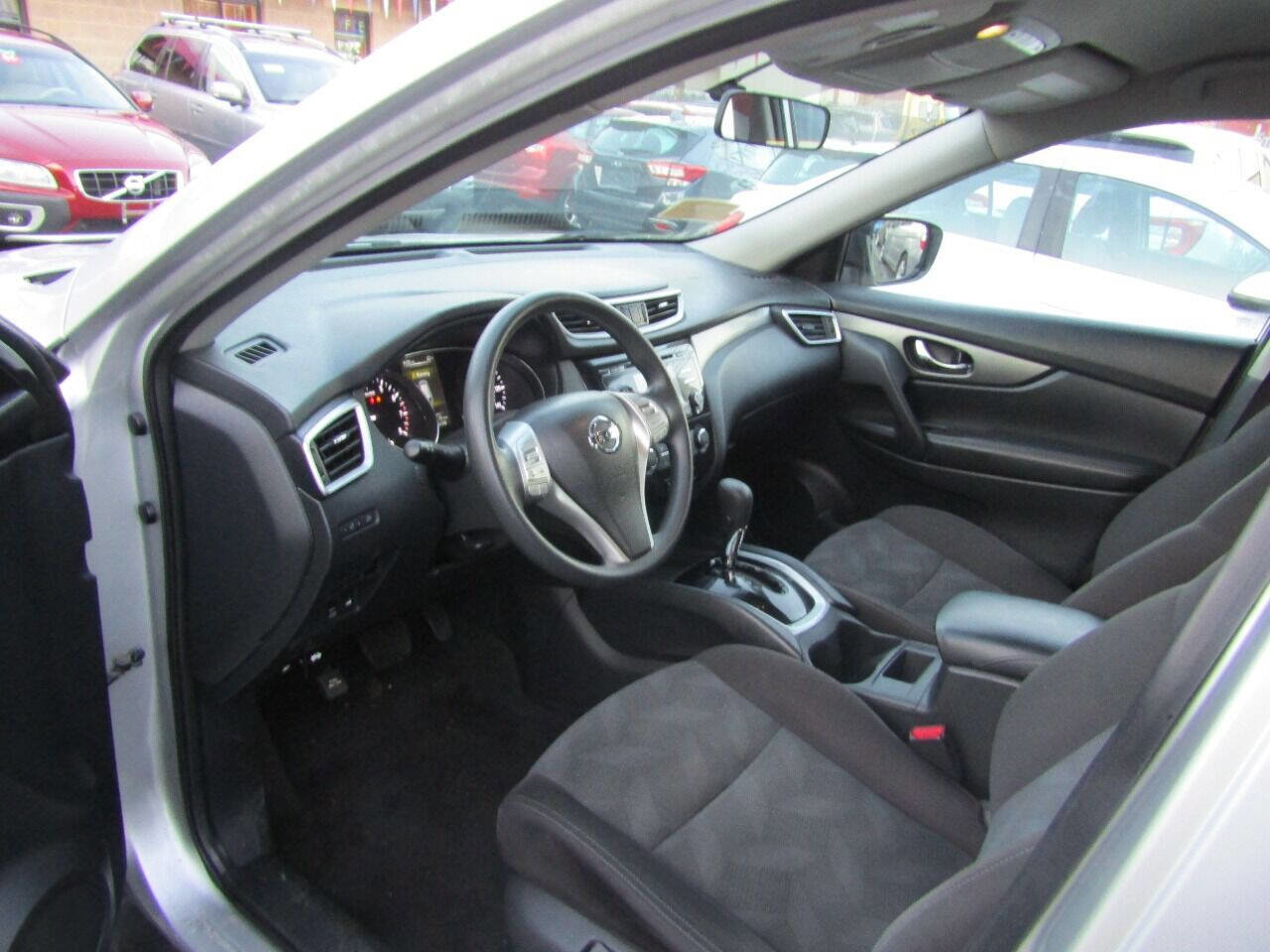 Used 2016 Nissan Rogue S image 25