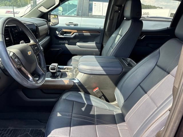 Used 2023 Chevrolet Silverado 1500 High Country AWD/4WD image 9