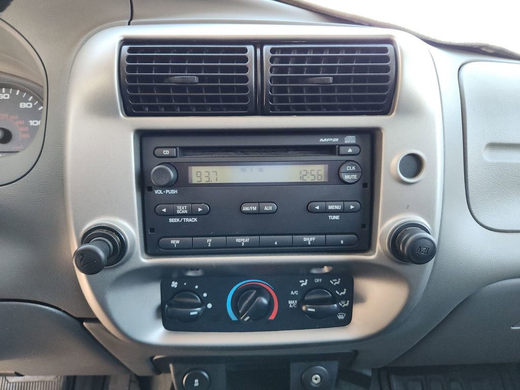 Used 2010 Ford Ranger XLT image 21