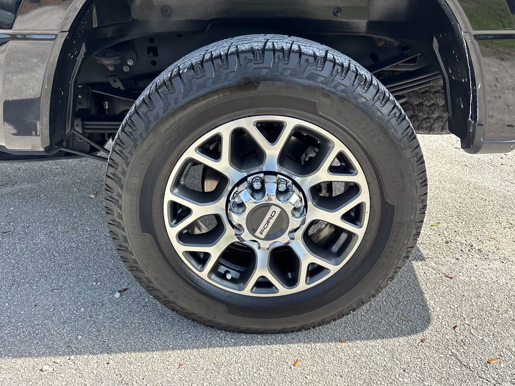 Used 2020 Ford F350 Lariat w/ Lariat Ultimate Package image 33