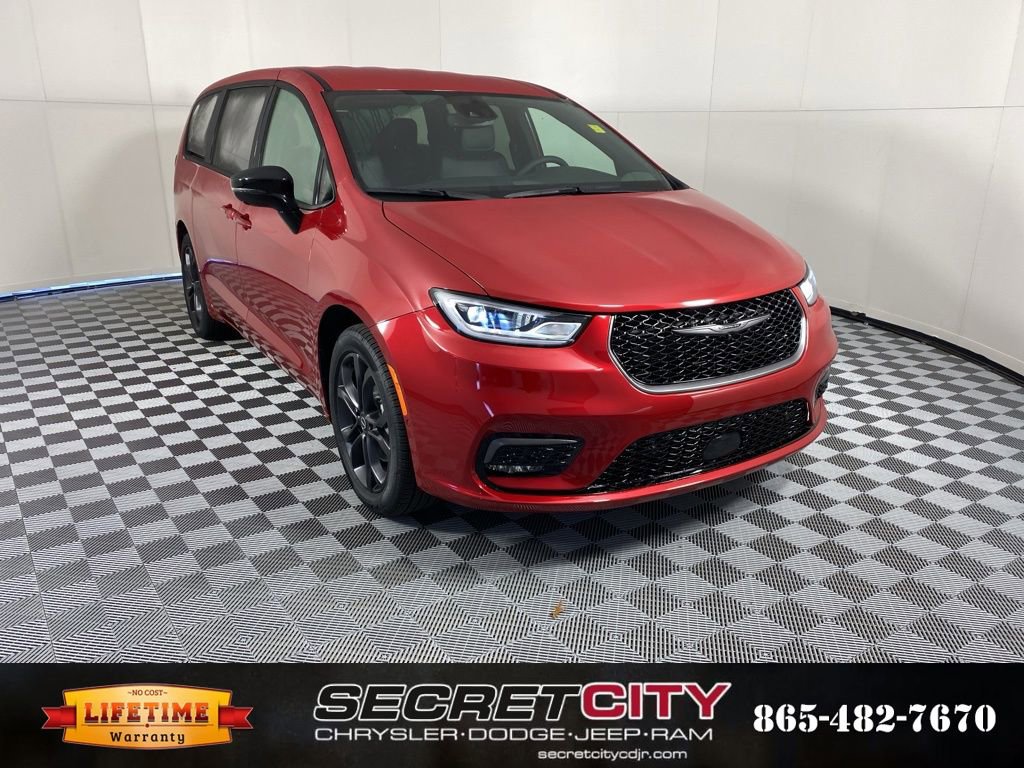 New 2026 Chrysler Pacifica Select image 1