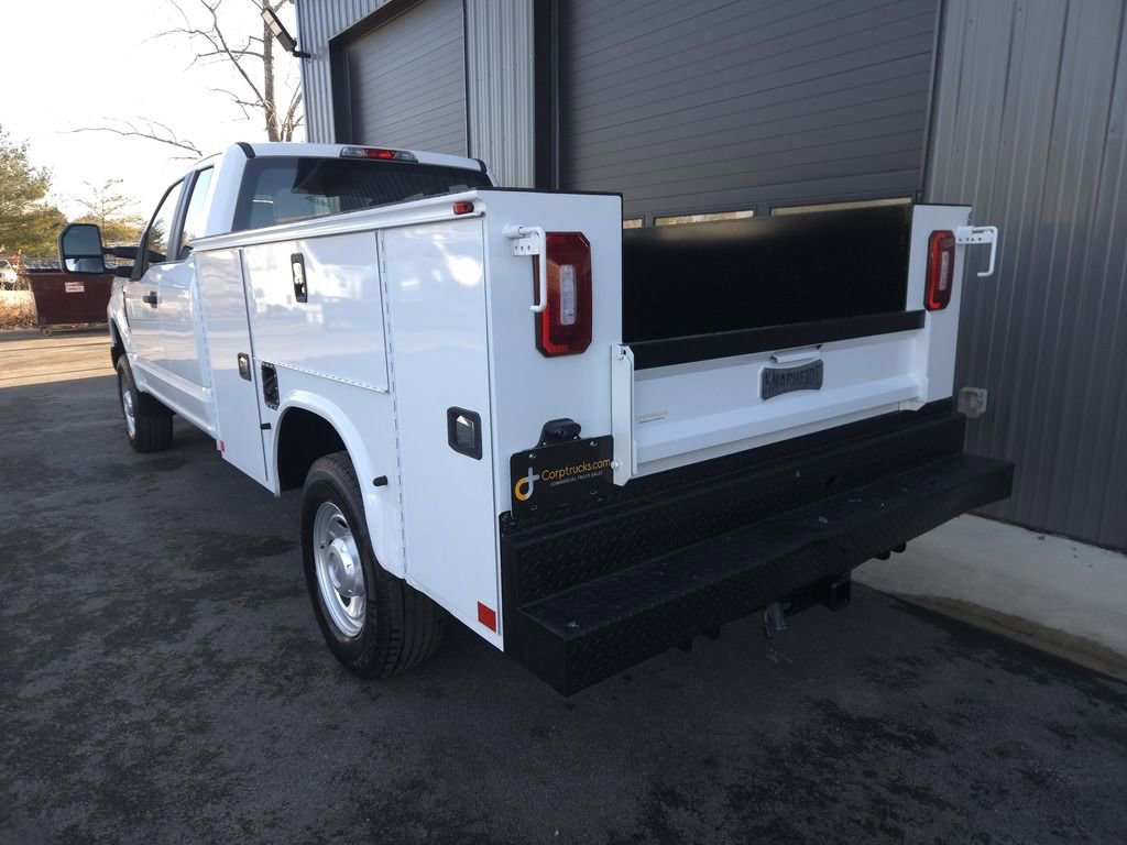 Used 2019 Ford F250 XL w/ Snow Plow Prep Package image 3