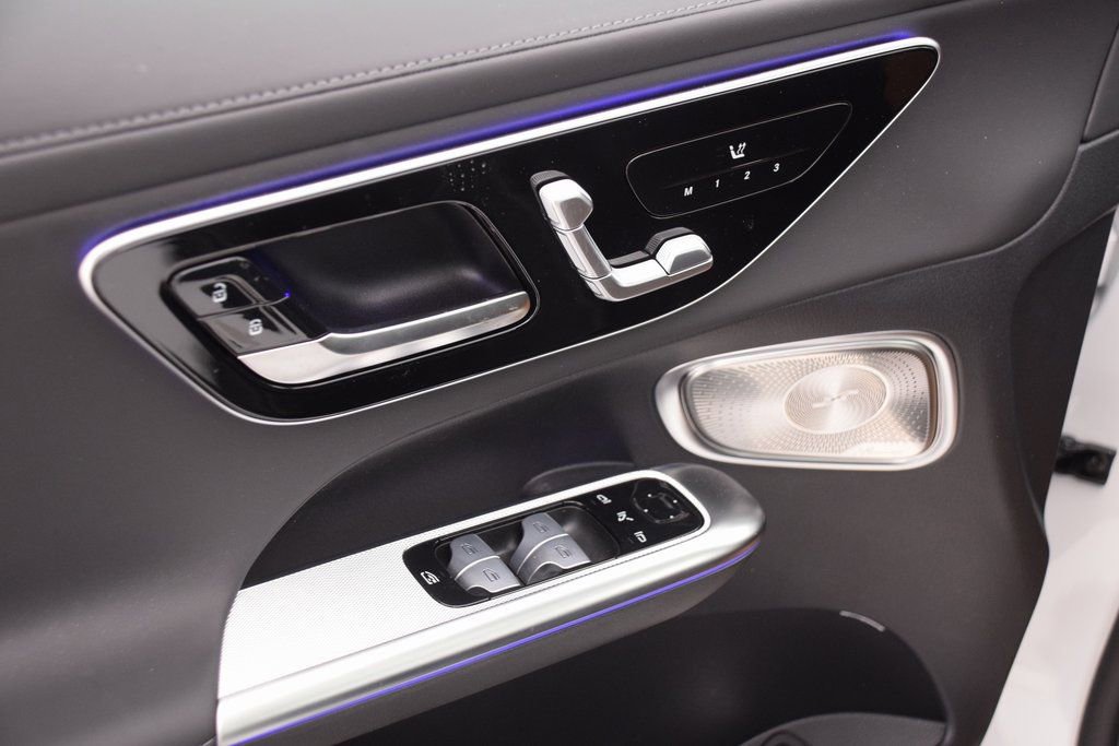 New 2025 Mercedes-Benz GLC 63 AMG S image 18