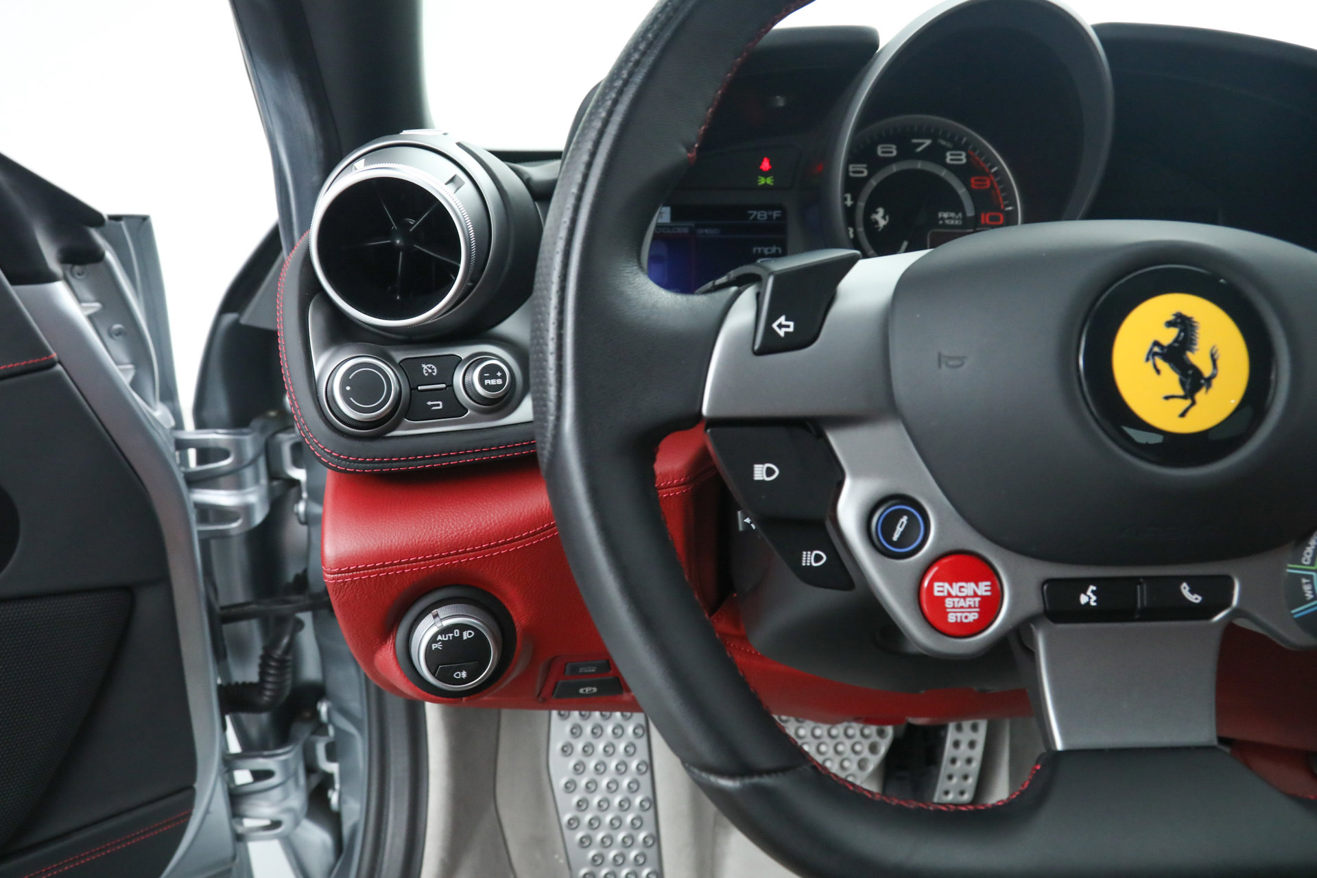 Certified 2018 Ferrari GTC4Lusso image 23