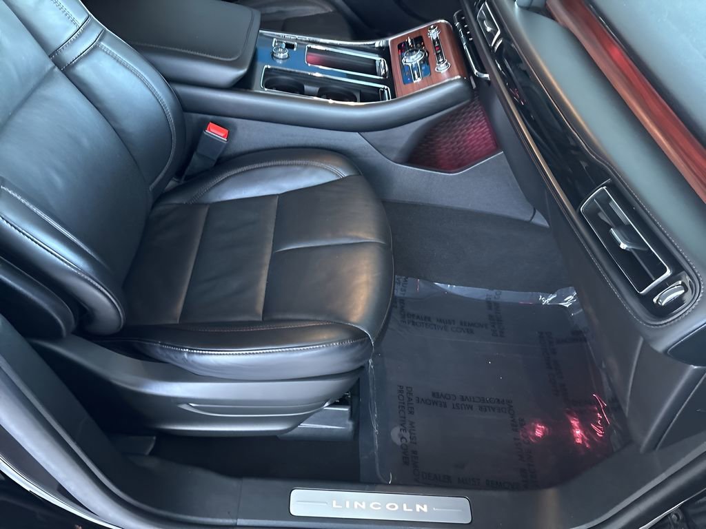 Used 2024 Lincoln Aviator Reserve image 30