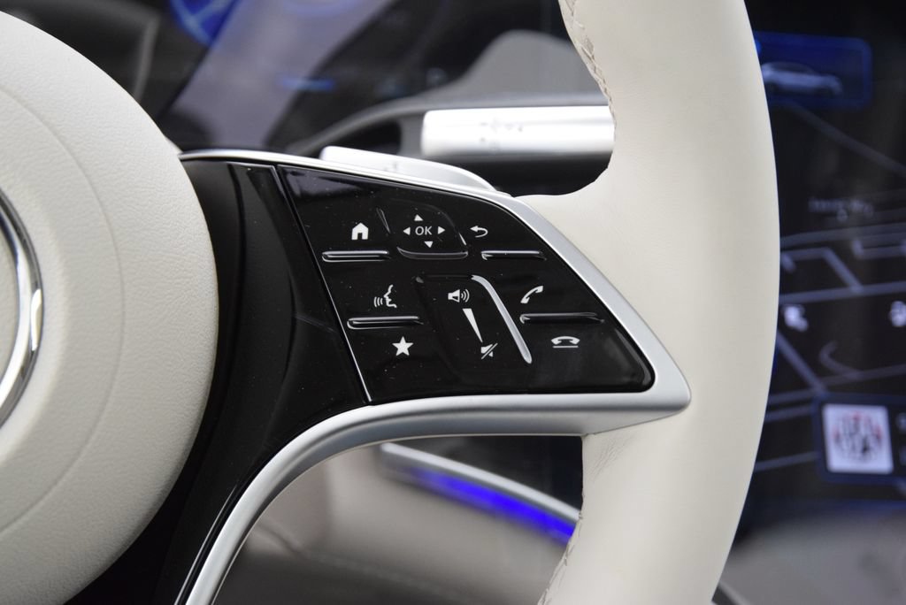 New 2026 Mercedes-Benz EQS 400 4MATIC SUV image 23
